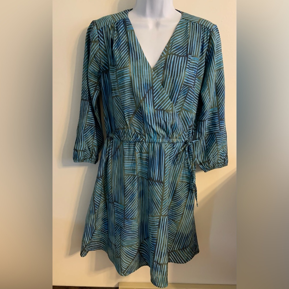 (NWT) Time & Tru Ladies Size XS (0-2) Aqua Striped Rayon Blend Wrap Dress